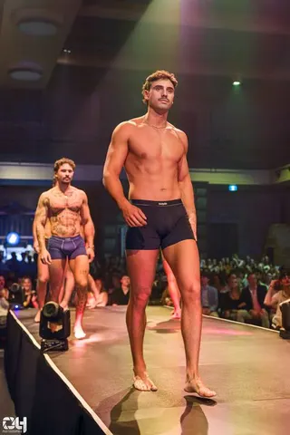 Photo 1244 de l'album Amarea — 29e édition du FSA Fashion Show