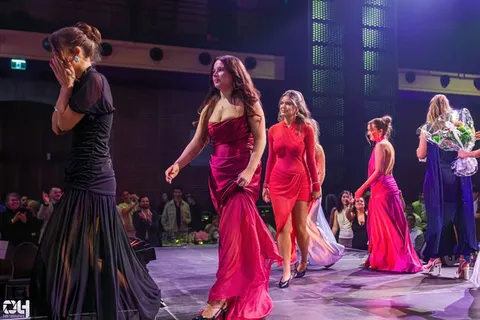 Photo 1687 de l'album Amarea — 29e édition du FSA Fashion Show