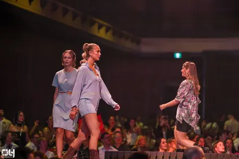 Photo 1215 de l'album Amarea — 29e édition du FSA Fashion Show