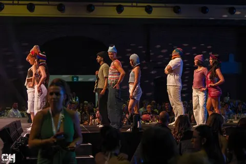 Photo 911 de l'album Amarea — 29e édition du FSA Fashion Show
