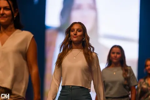 Photo 1196 de l'album Amarea — 29e édition du FSA Fashion Show