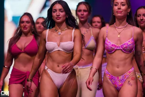 Photo 991 de l'album Amarea — 29e édition du FSA Fashion Show