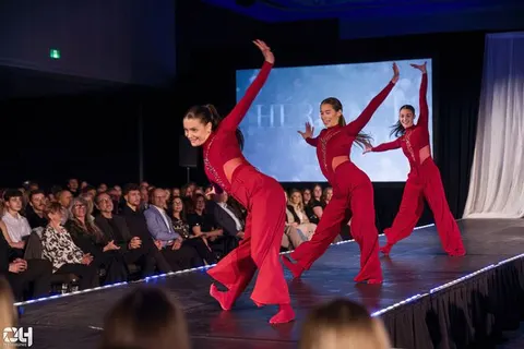 Photo 221 de l'album Héritage — Défilé de mode, Faculté de droit, Université Laval