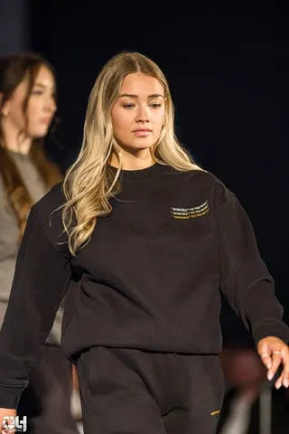 Photo 512 de l'album Héritage — Défilé de mode, Faculté de droit, Université Laval