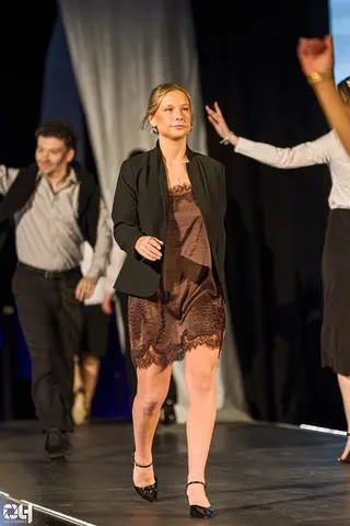 Photo 748 de l'album Héritage — Défilé de mode, Faculté de droit, Université Laval