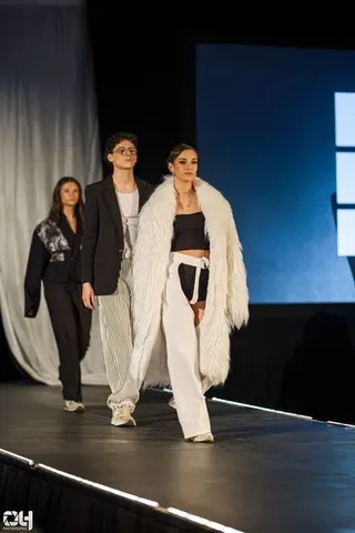 Photo 381 de l'album Héritage — Défilé de mode, Faculté de droit, Université Laval