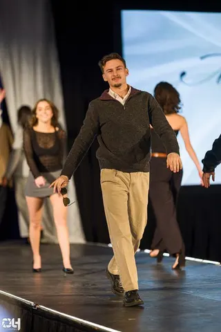 Photo 760 de l'album Héritage — Défilé de mode, Faculté de droit, Université Laval