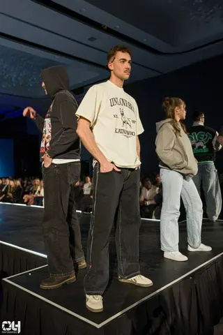 Photo 730 de l'album Héritage — Défilé de mode, Faculté de droit, Université Laval