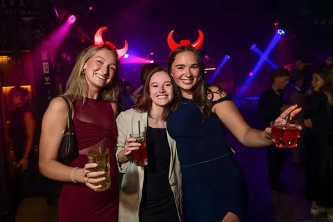 Photo 42 de l'album Intégrations FSA - DRESS TO IMPRESS