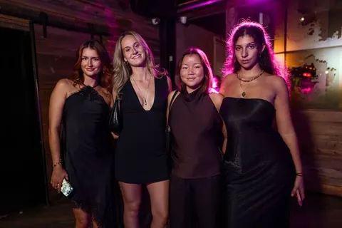 Photo 2 de l'album Intégrations FSA - DRESS TO IMPRESS