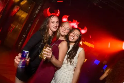 Photo 40 de l'album Intégrations FSA - DRESS TO IMPRESS