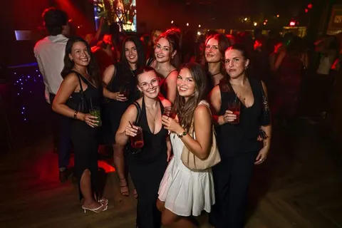 Photo 82 de l'album Intégrations FSA - DRESS TO IMPRESS