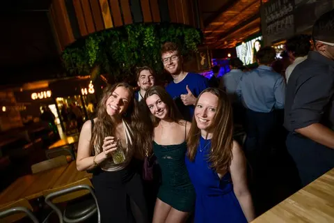 Photo 200 de l'album Intégrations FSA - DRESS TO IMPRESS