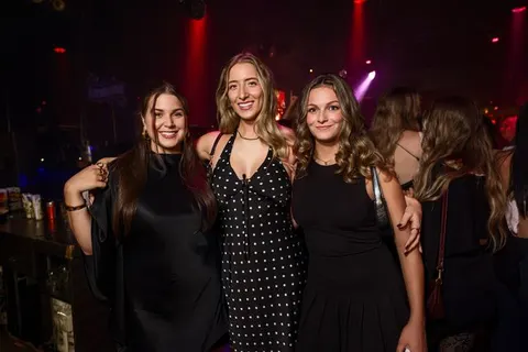 Photo 85 de l'album Intégrations FSA - DRESS TO IMPRESS