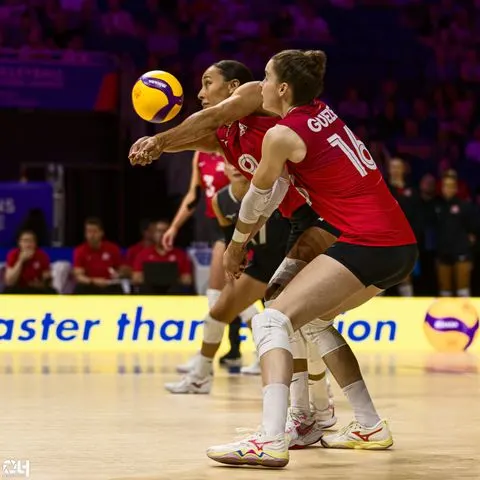 Photo 92 de l'album Ligue des Nations de Volleyball (VNL) – Jour 1 – Québec 2026
