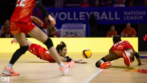 Photo 32 de l'album Ligue des Nations de Volleyball (VNL) – Jour 1 – Québec 2026