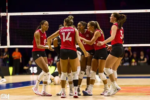 Photo 215 de l'album Ligue des Nations de Volleyball (VNL) – Jour 1 – Québec 2026