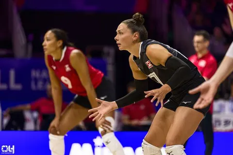 Photo 129 de l'album Ligue des Nations de Volleyball (VNL) – Jour 1 – Québec 2026