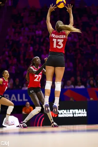 Photo 253 de l'album Ligue des Nations de Volleyball (VNL) – Jour 1 – Québec 2026