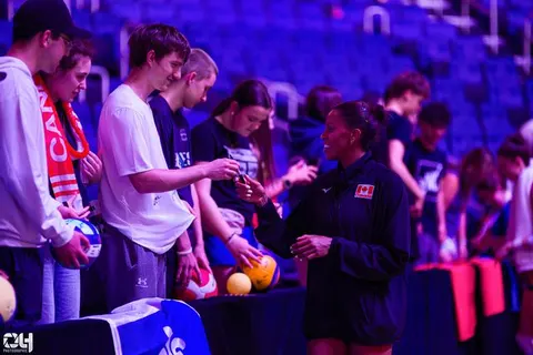 Photo 257 de l'album Ligue des Nations de Volleyball (VNL) – Jour 1 – Québec 2026