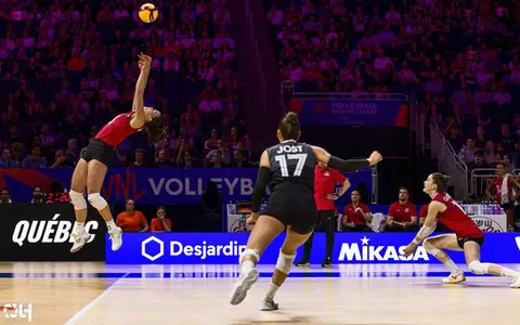 Photo 125 de l'album Ligue des Nations de Volleyball (VNL) – Jour 1 – Québec 2026