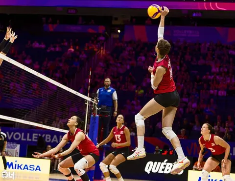 Photo 93 de l'album Ligue des Nations de Volleyball (VNL) – Jour 1 – Québec 2026