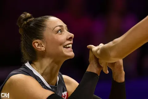 Photo 247 de l'album Ligue des Nations de Volleyball (VNL) – Jour 1 – Québec 2026