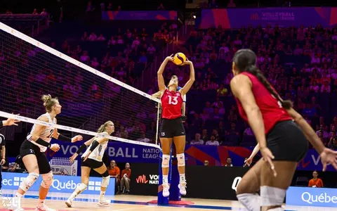 Photo 97 de l'album Ligue des Nations de Volleyball (VNL) – Jour 1 – Québec 2026