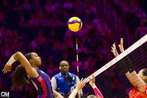Photo 8 de l'album Ligue des Nations de Volleyball (VNL) – Jour 1 – Québec 2026