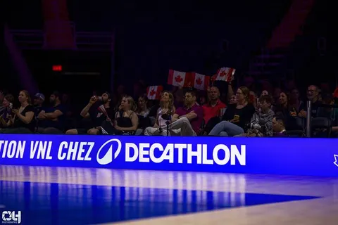 Photo 112 de l'album Ligue des Nations de Volleyball (VNL) – Jour 1 – Québec 2026