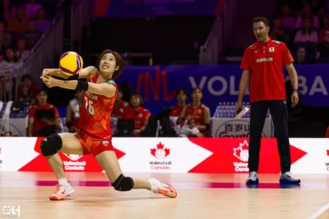 Photo 31 de l'album Ligue des Nations de Volleyball (VNL) – Jour 1 – Québec 2026
