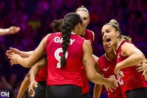 Photo 180 de l'album Ligue des Nations de Volleyball (VNL) – Jour 1 – Québec 2026