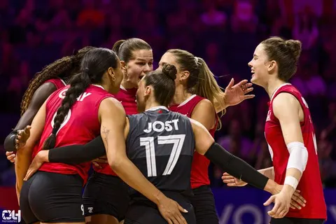 Photo 128 de l'album Ligue des Nations de Volleyball (VNL) – Jour 1 – Québec 2026