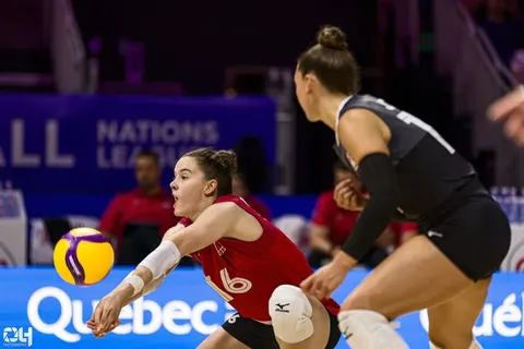 Photo 96 de l'album Ligue des Nations de Volleyball (VNL) – Jour 1 – Québec 2026