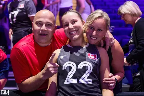 Photo 314 de l'album Ligue des Nations de Volleyball (VNL) – Jour 2 – Québec 2026