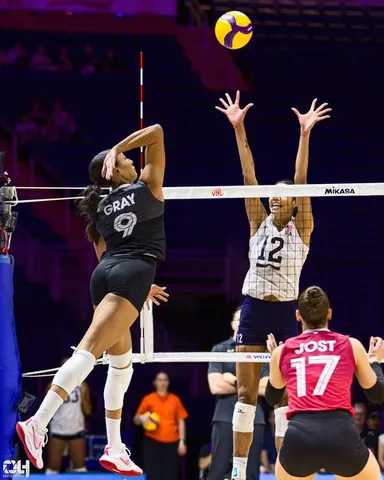 Photo 207 de l'album Ligue des Nations de Volleyball (VNL) – Jour 2 – Québec 2026