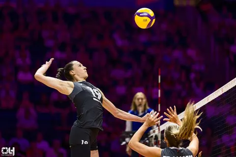 Photo 155 de l'album Ligue des Nations de Volleyball (VNL) – Jour 2 – Québec 2026