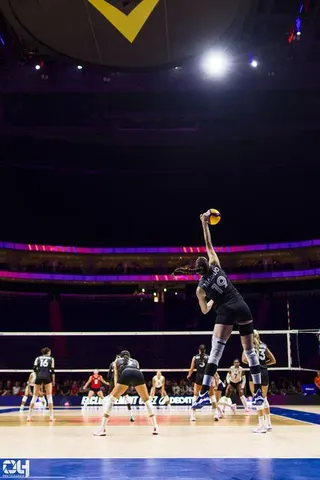 Photo 180 de l'album Ligue des Nations de Volleyball (VNL) – Jour 2 – Québec 2026