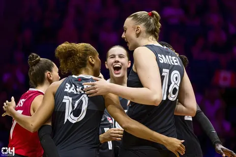 Photo 160 de l'album Ligue des Nations de Volleyball (VNL) – Jour 2 – Québec 2026