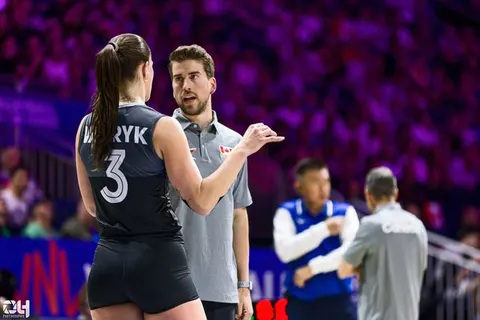 Photo 203 de l'album Ligue des Nations de Volleyball (VNL) – Jour 2 – Québec 2026