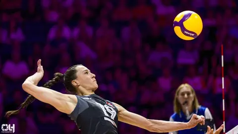 Photo 169 de l'album Ligue des Nations de Volleyball (VNL) – Jour 2 – Québec 2026
