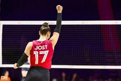 Photo 208 de l'album Ligue des Nations de Volleyball (VNL) – Jour 2 – Québec 2026