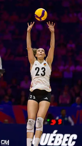 Photo 18 de l'album Ligue des Nations de Volleyball (VNL) – Jour 2 – Québec 2026