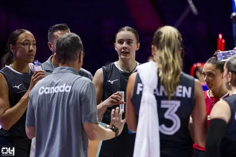 Photo 214 de l'album Ligue des Nations de Volleyball (VNL) – Jour 2 – Québec 2026