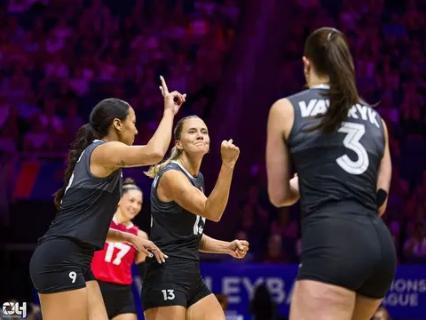 Photo 146 de l'album Ligue des Nations de Volleyball (VNL) – Jour 2 – Québec 2026