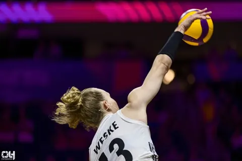 Photo 83 de l'album Ligue des Nations de Volleyball (VNL) – Jour 2 – Québec 2026