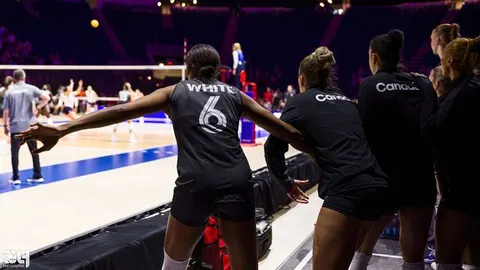 Photo 285 de l'album Ligue des Nations de Volleyball (VNL) – Jour 2 – Québec 2026