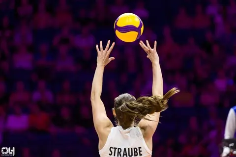 Photo 54 de l'album Ligue des Nations de Volleyball (VNL) – Jour 2 – Québec 2026