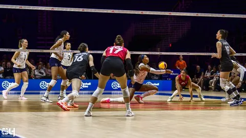 Photo 212 de l'album Ligue des Nations de Volleyball (VNL) – Jour 2 – Québec 2026