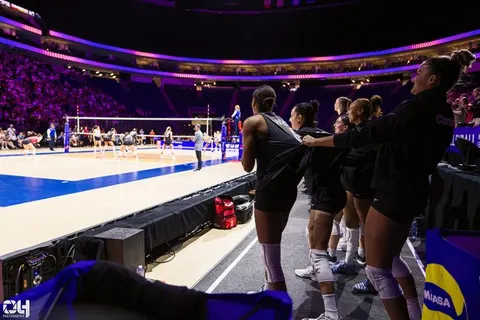 Photo 294 de l'album Ligue des Nations de Volleyball (VNL) – Jour 2 – Québec 2026